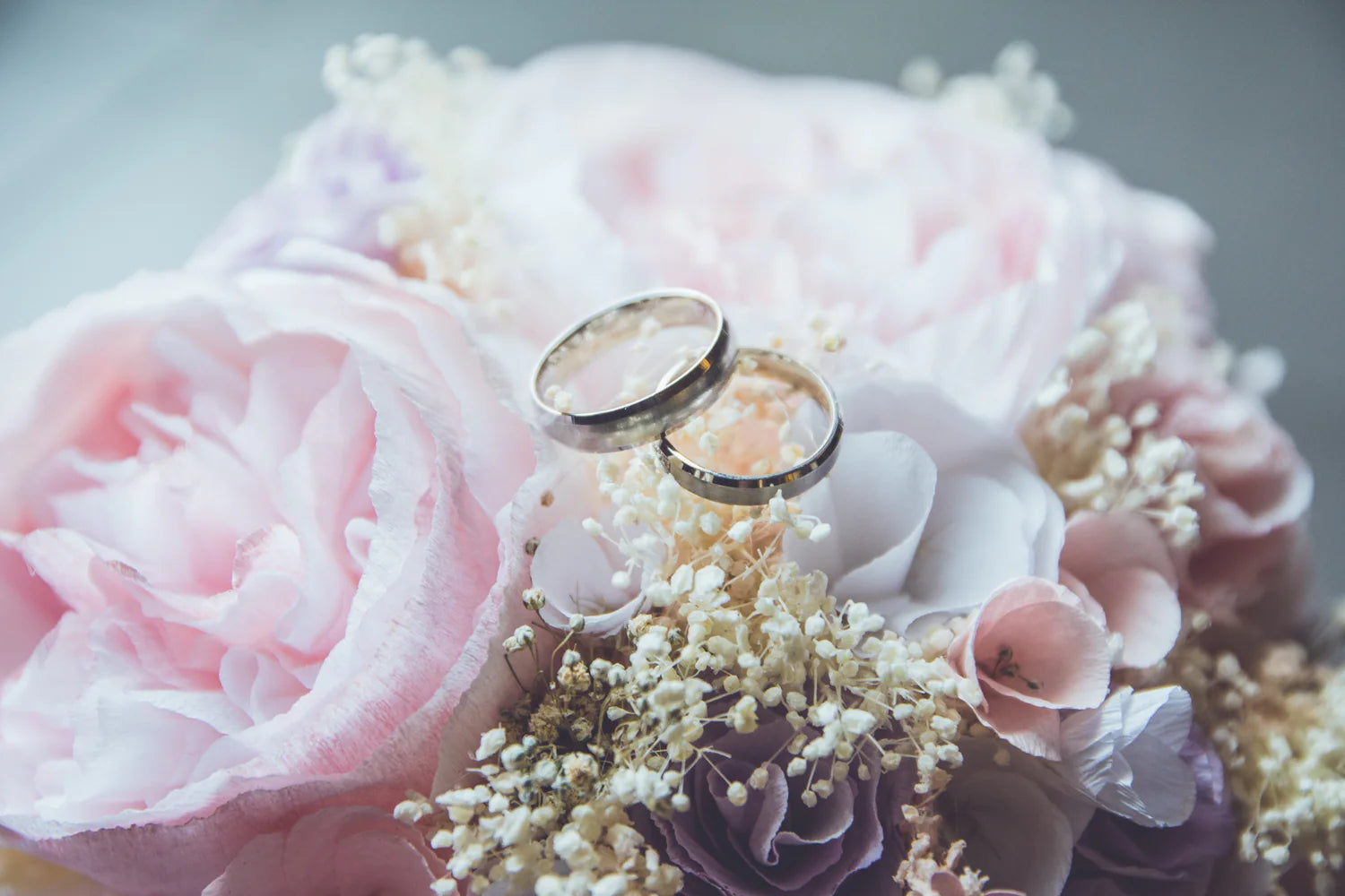 Using Metal Prints to Create a Memorable Wedding